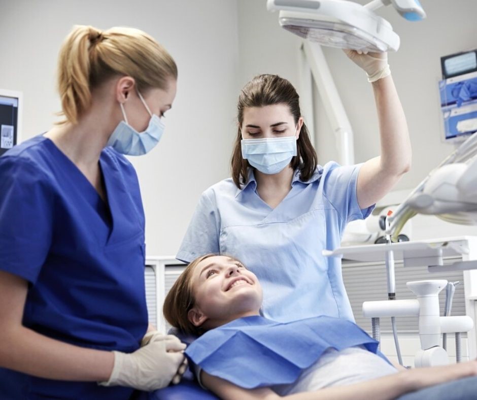 Do Dental Assistants Get Paid Weekly